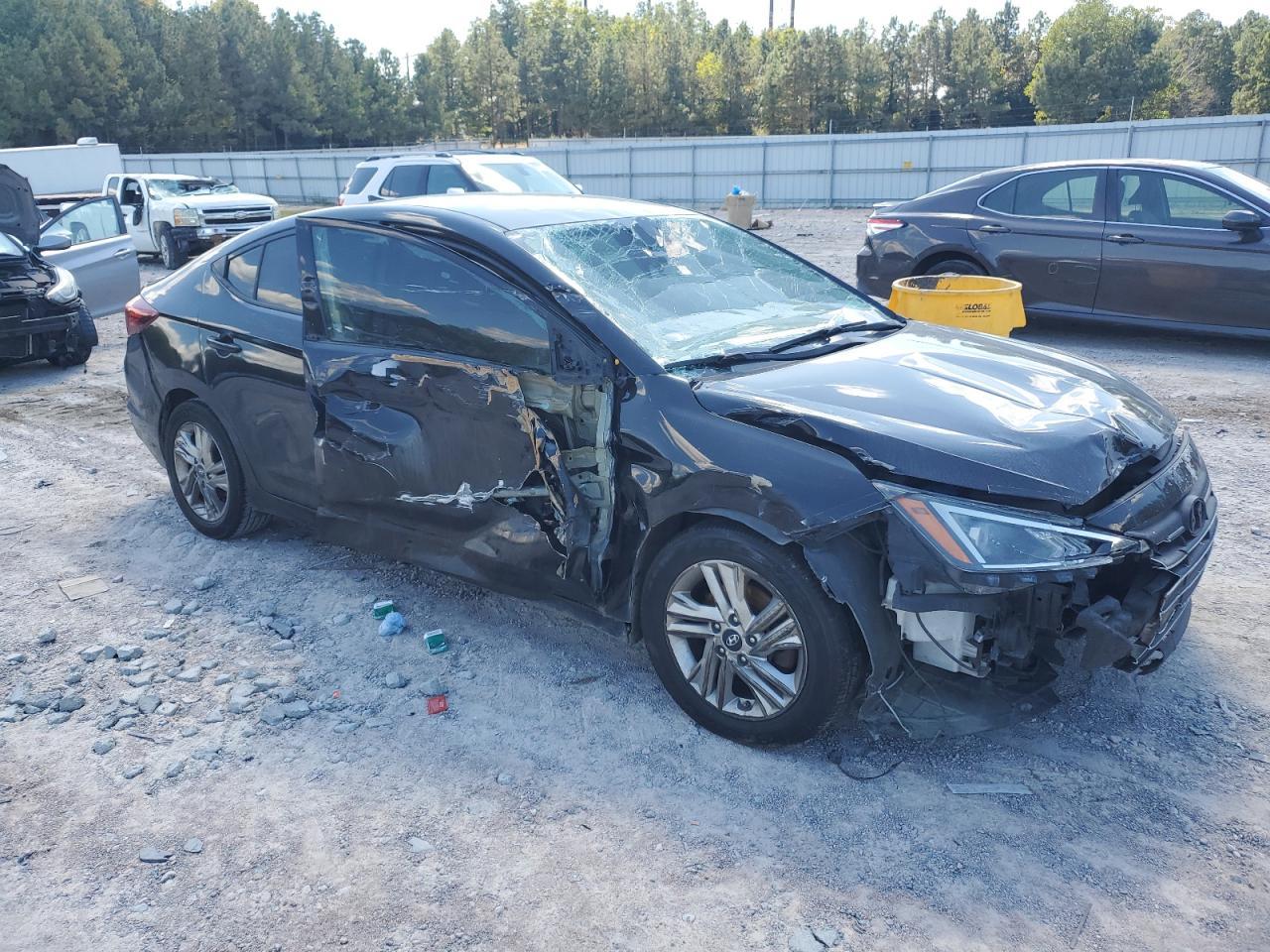 2020 Hyundai Elantra Sel - Фото 4