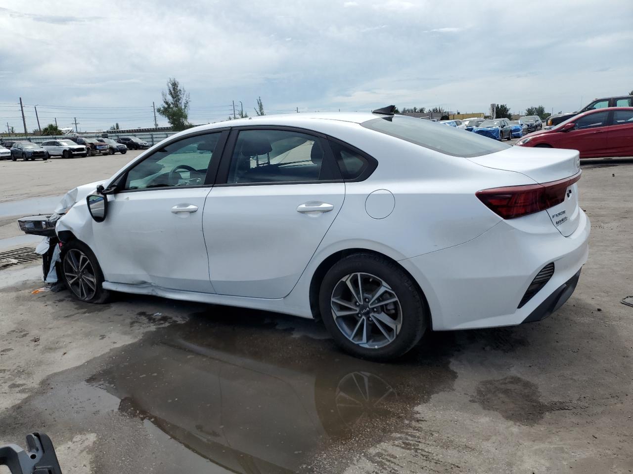 2024 Kia Forte Lx - Image 2