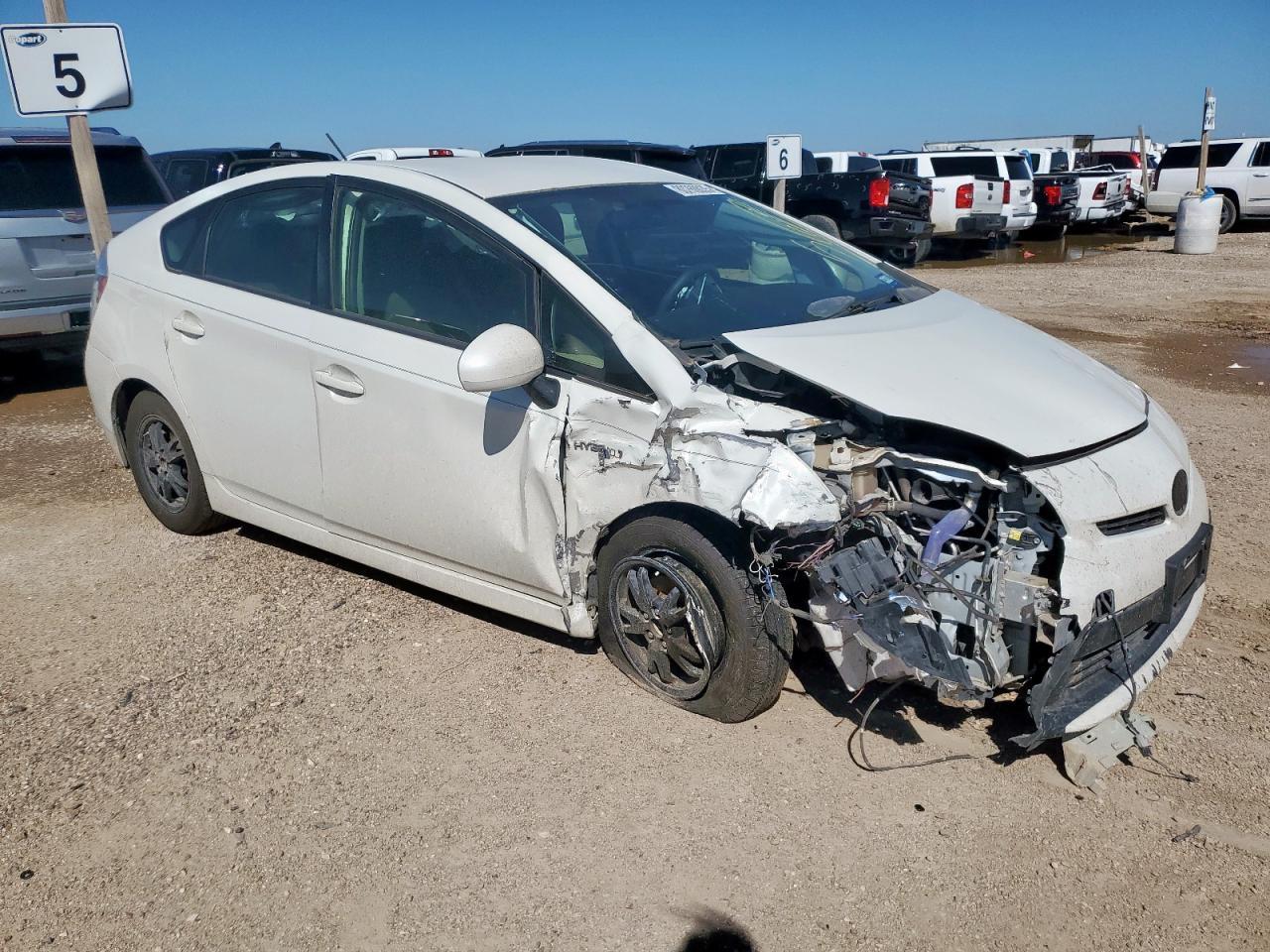 2015 Toyota Prius - Image 4