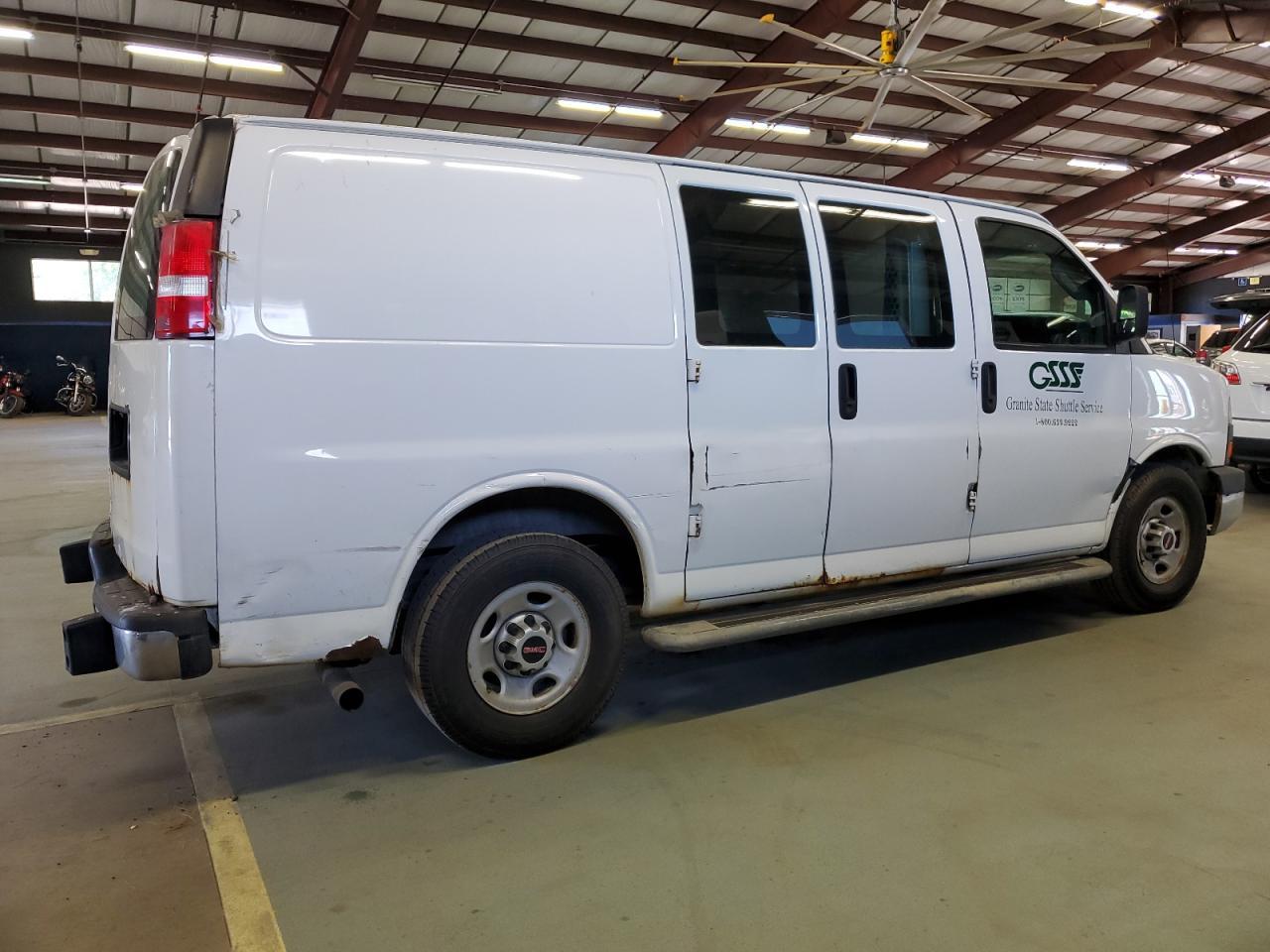 2017 GMC Savana G2500 - Фото 3