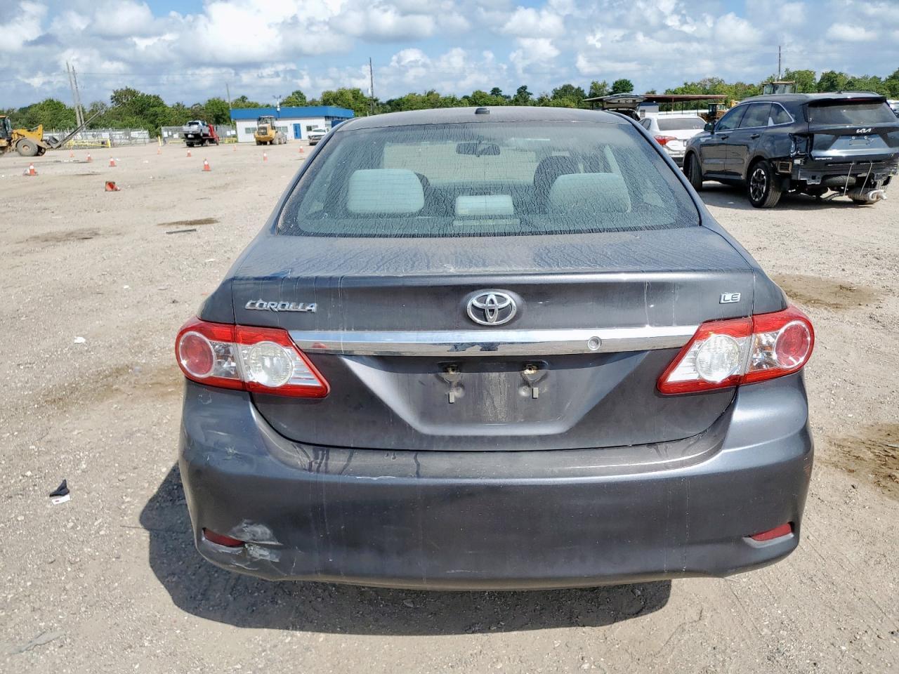 2013 Toyota Corolla Base - Фото 6