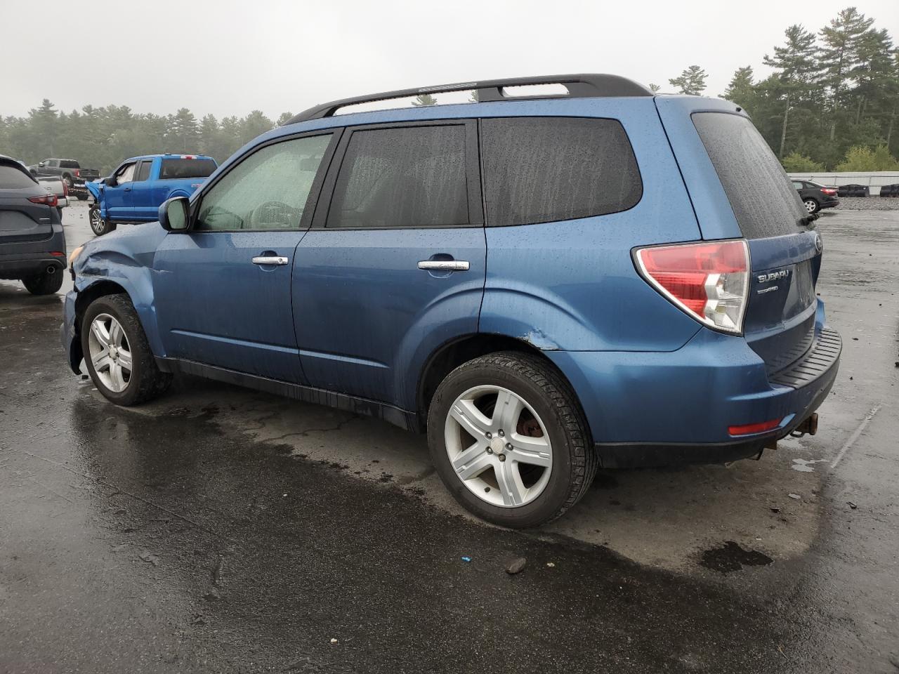 2010 Subaru Forester 2.5X Premium - Image 2