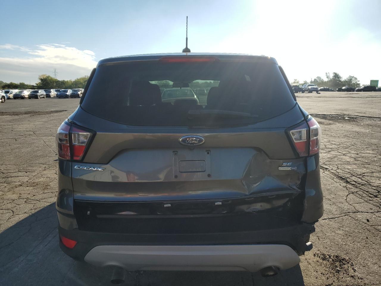 2017 Ford Escape Se - Image 6