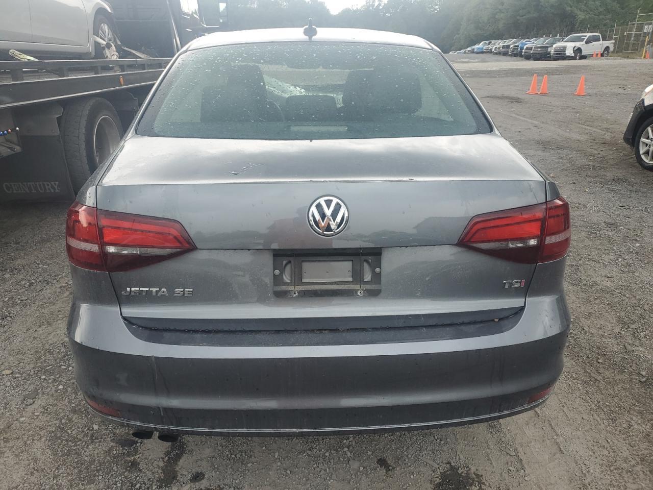 2018 Volkswagen Jetta Se - Фото 6