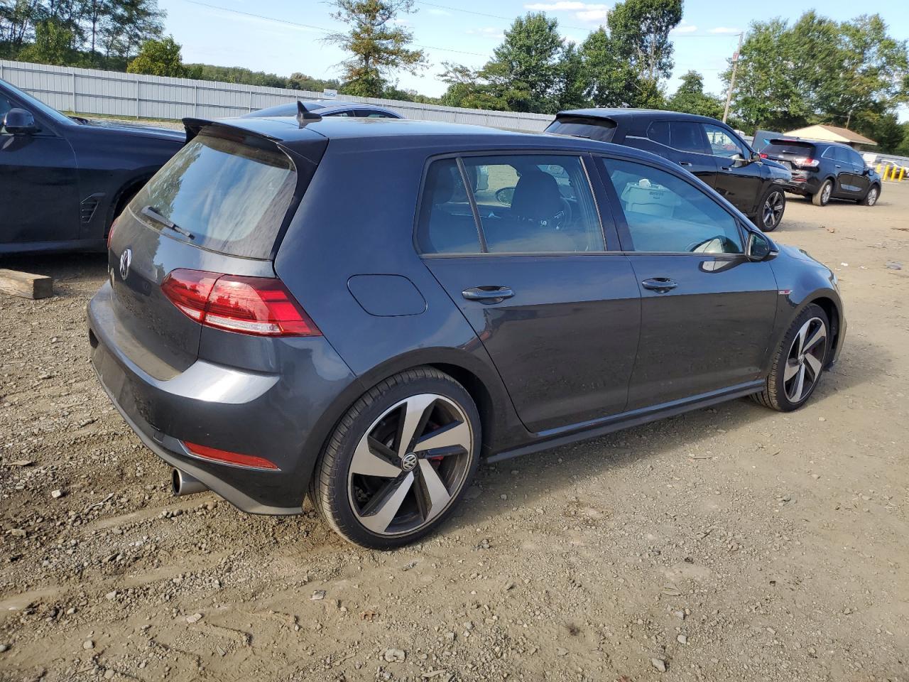 2021 Volkswagen Gti S - Фото 3