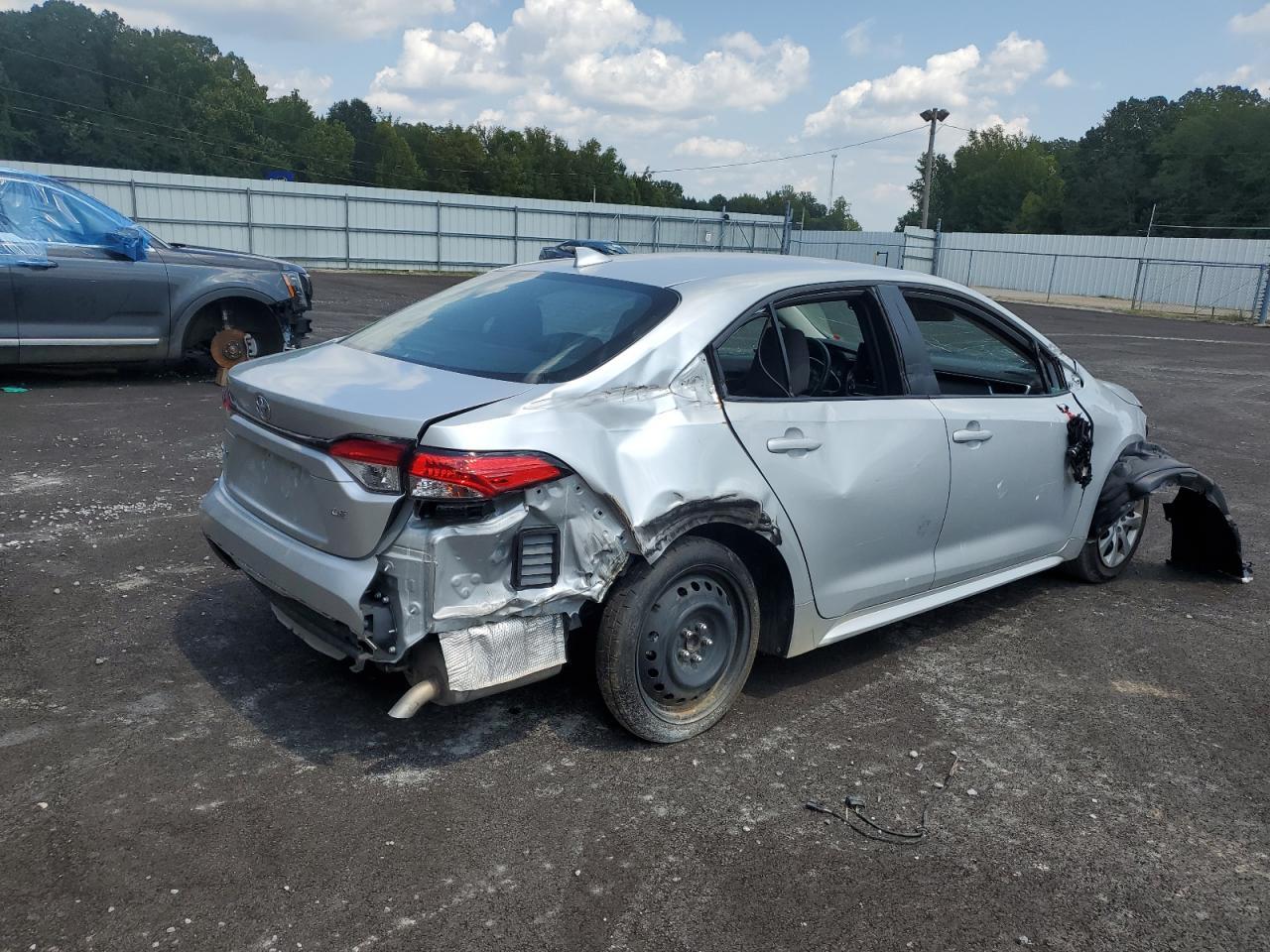 2024 Toyota Corolla Le - Image 3