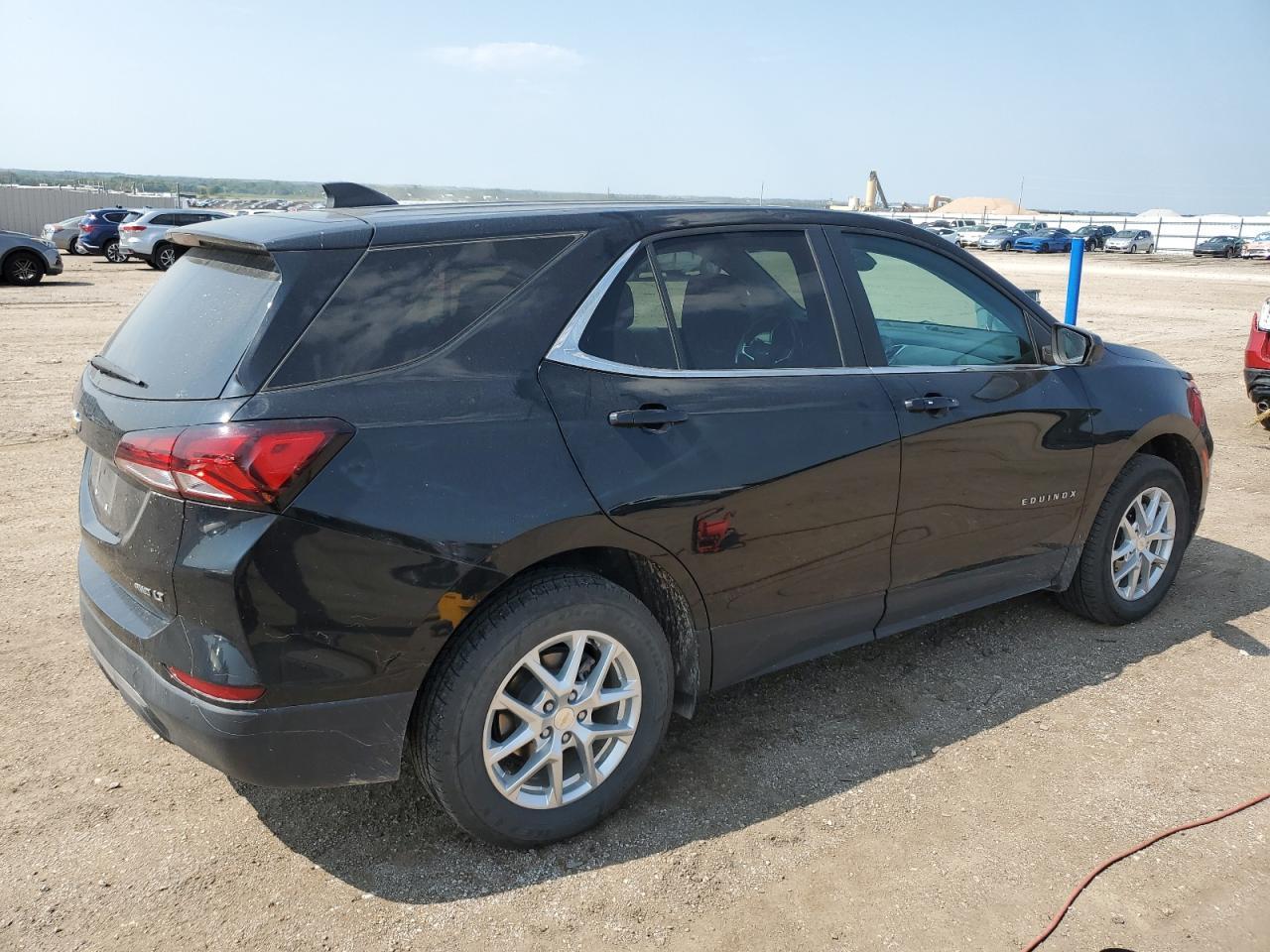 2022 Chevrolet Equinox Lt - Image 3