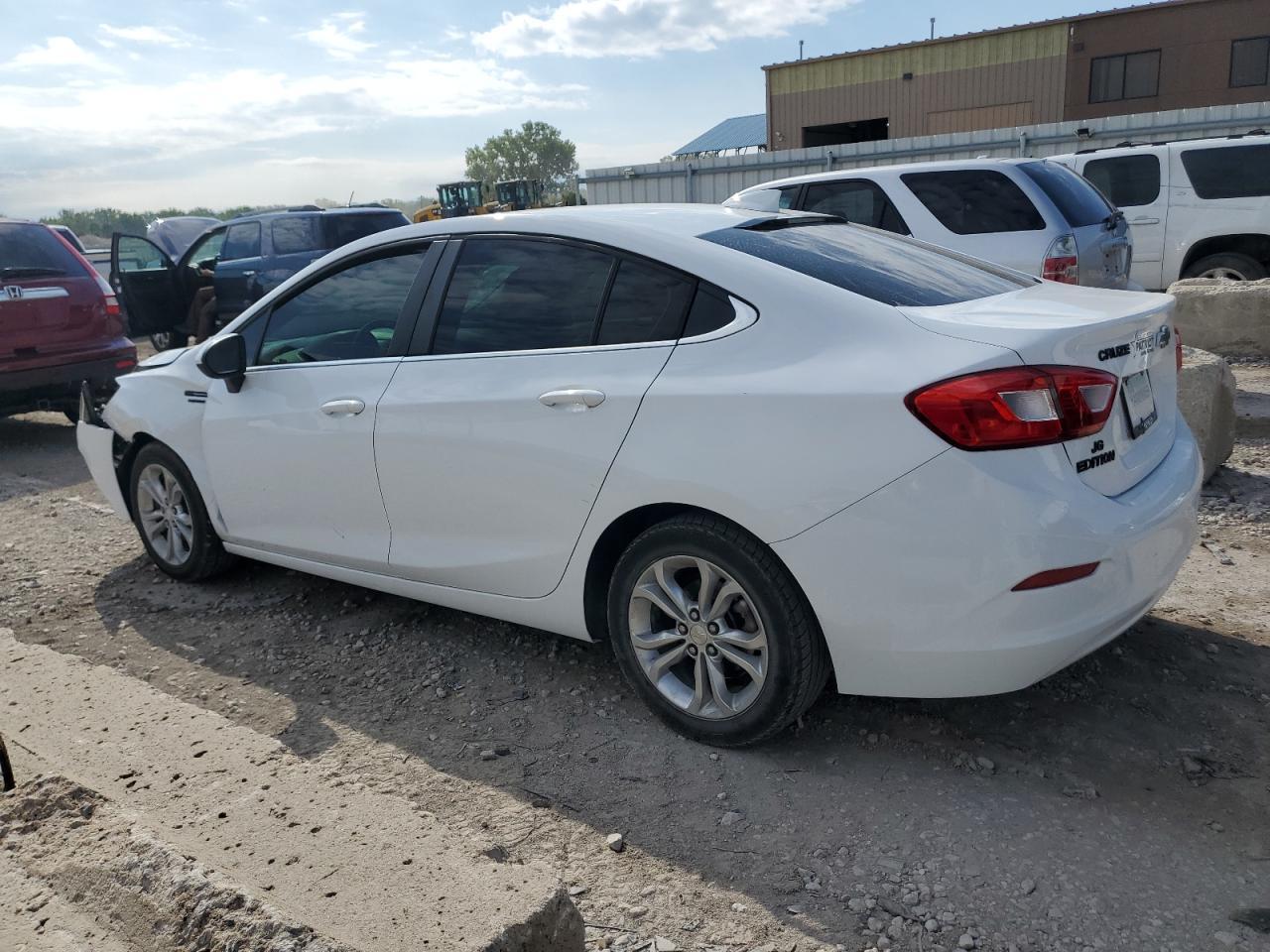 2019 Chevrolet Cruze Lt - Фото 2