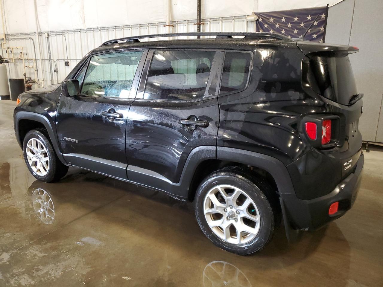 2016 Jeep Renegade Latitude - Image 2