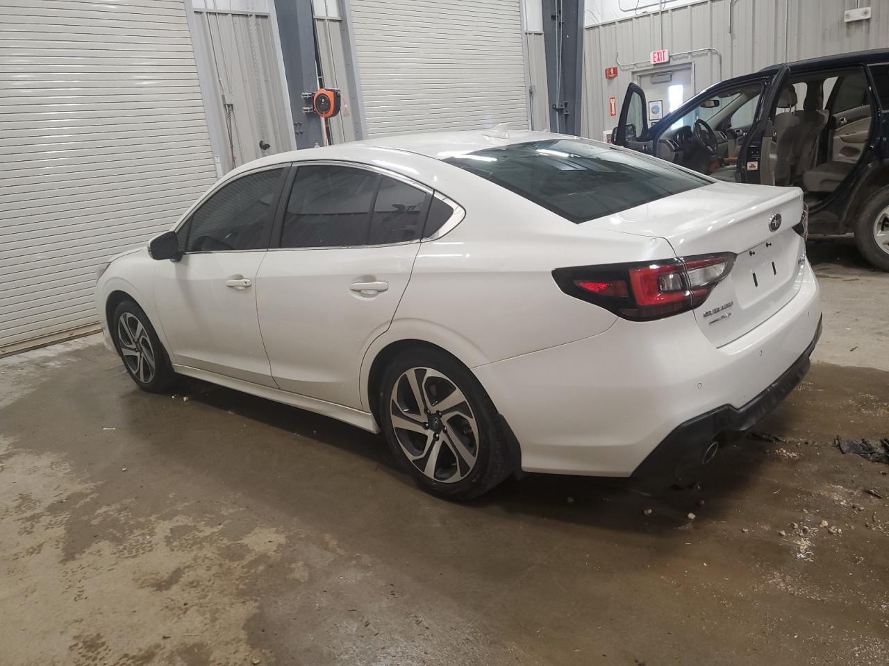 2022 Subaru Legacy Limited Xt - Image 2