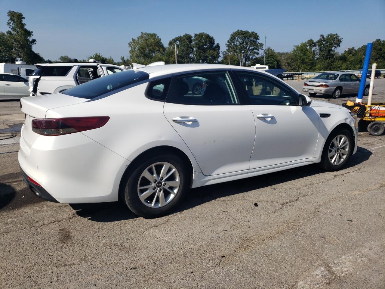 2018 Kia Optima Lx - Image 3