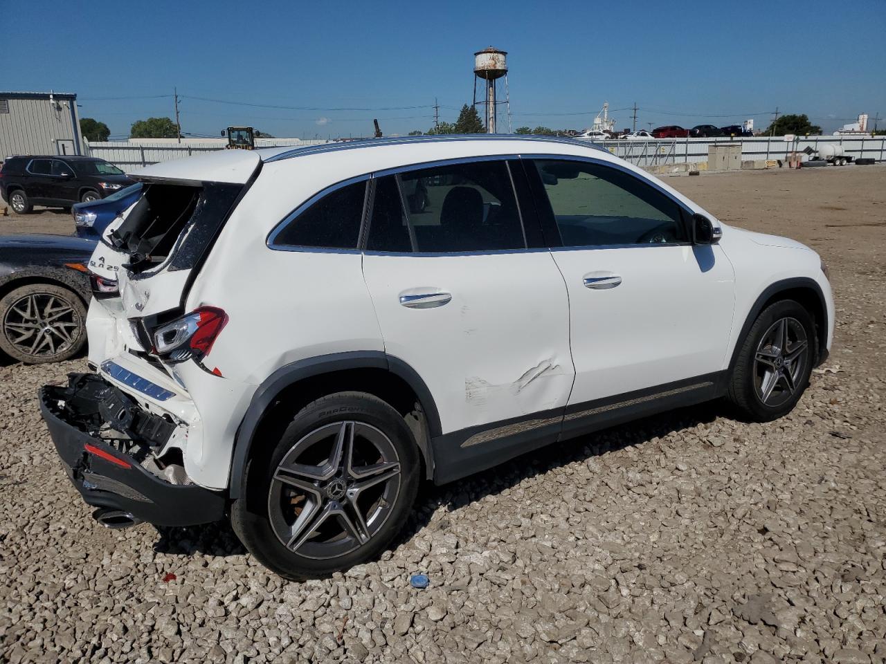 2023 Mercedes-Benz Gla 250 4Matic - Image 3