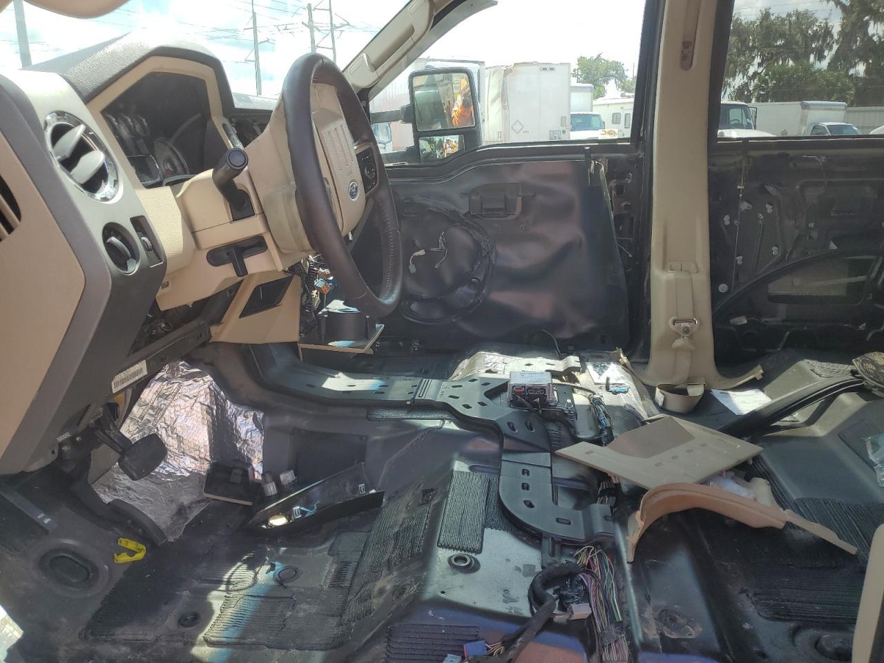 2008 Ford F350 Super Duty - Image 7