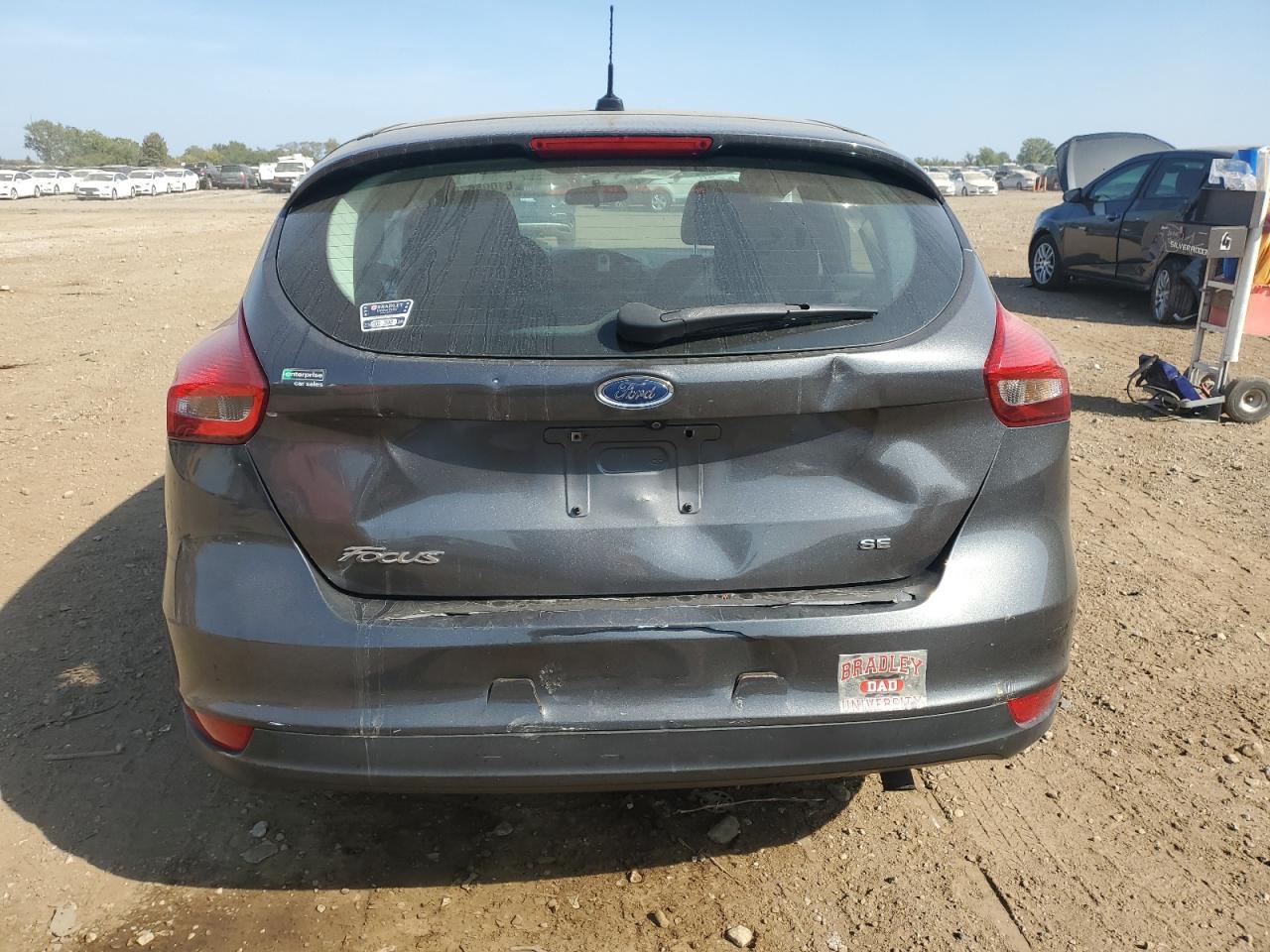 2017 Ford Focus Se - Image 6