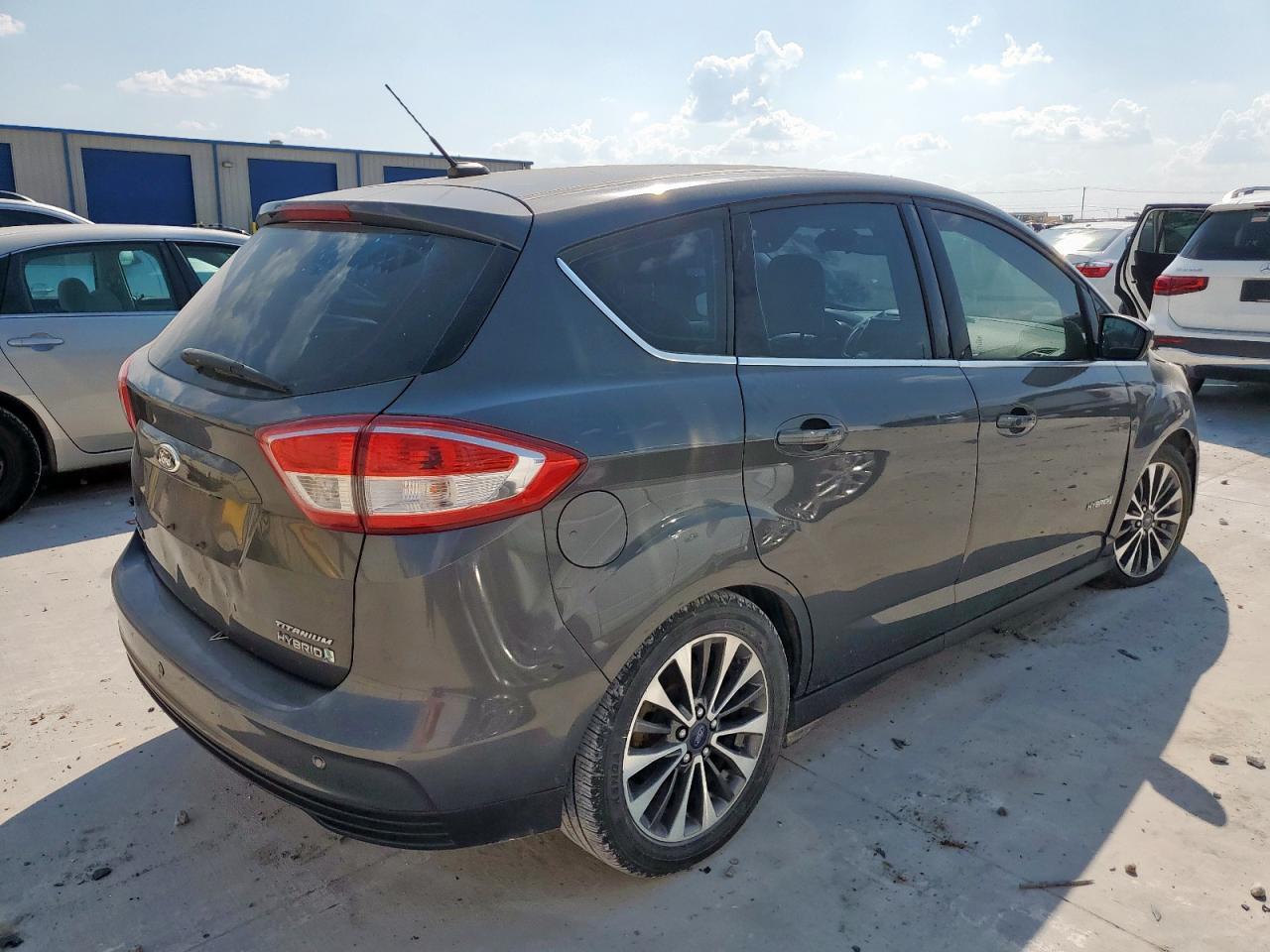 2018 Ford C-Max Titanium - Image 3