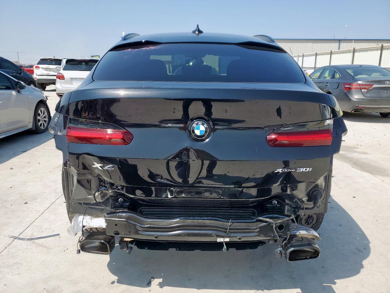 2024 BMW X4 xDrive30I - Image 6