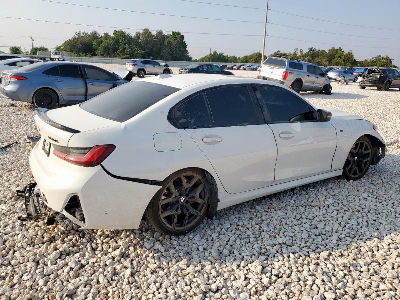 2025 BMW M340I - Фото 3