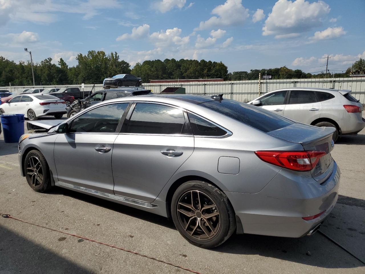 2016 Hyundai Sonata Sport - Image 2