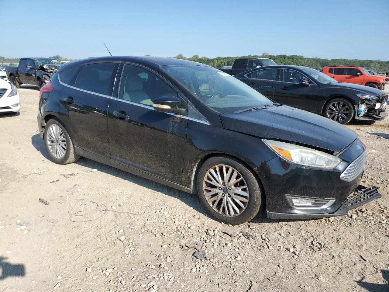 2016 Ford Focus Titanium - Image 4
