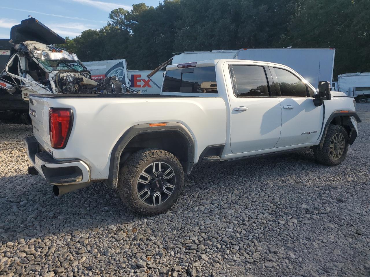 2023 GMC Sierra K2500 At4 - Фото 3