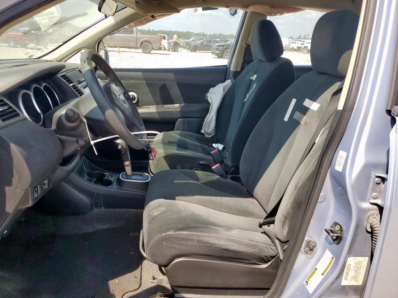 2011 Nissan Versa S - Image 7
