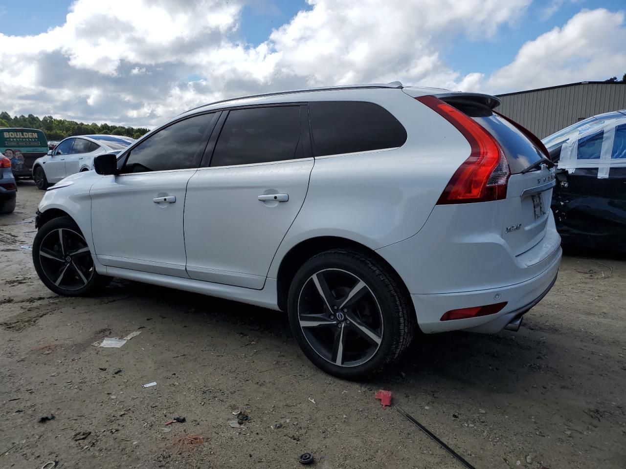 2016 Volvo Xc60 T6 R-Design - Фото 2