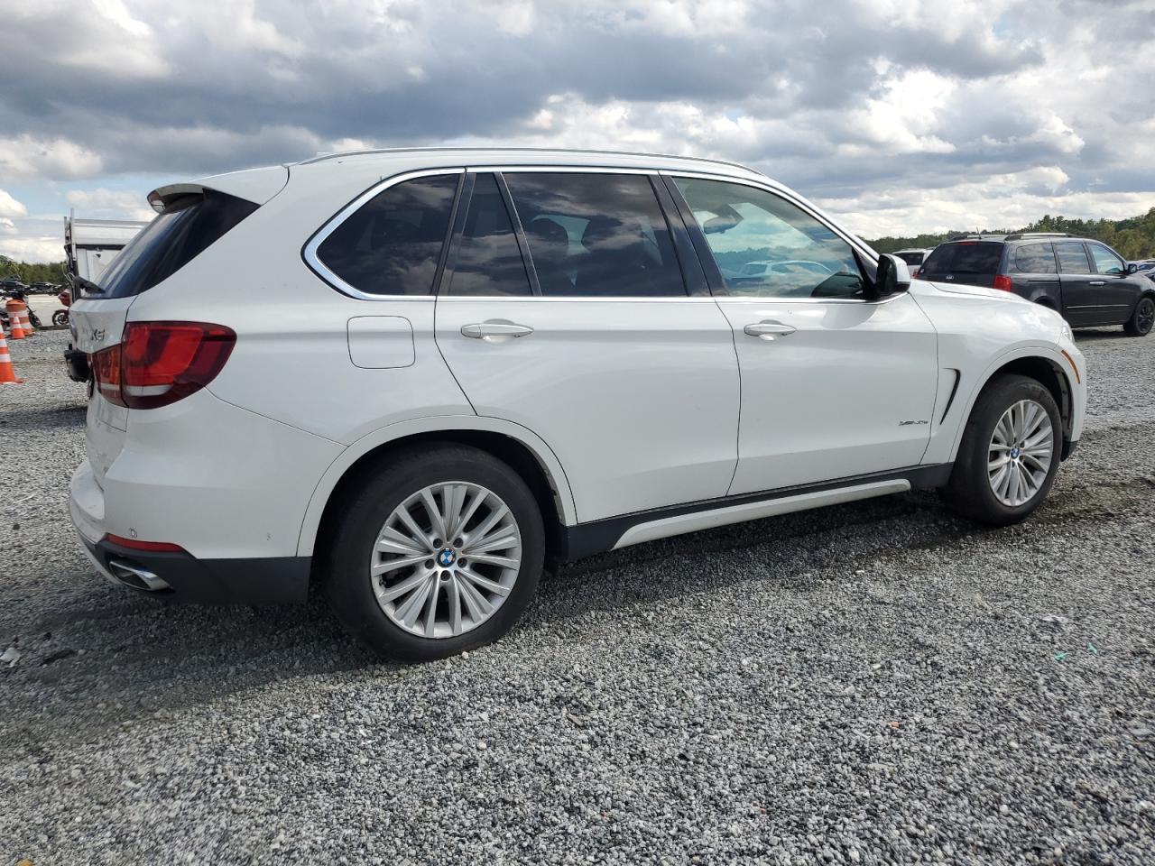 2016 BMW X5 Xdr40E - Фото 3