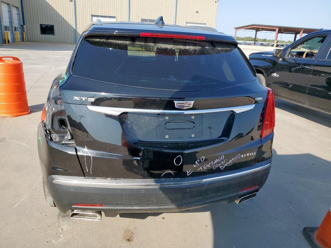2018 Cadillac Xt5 Luxury - Image 6