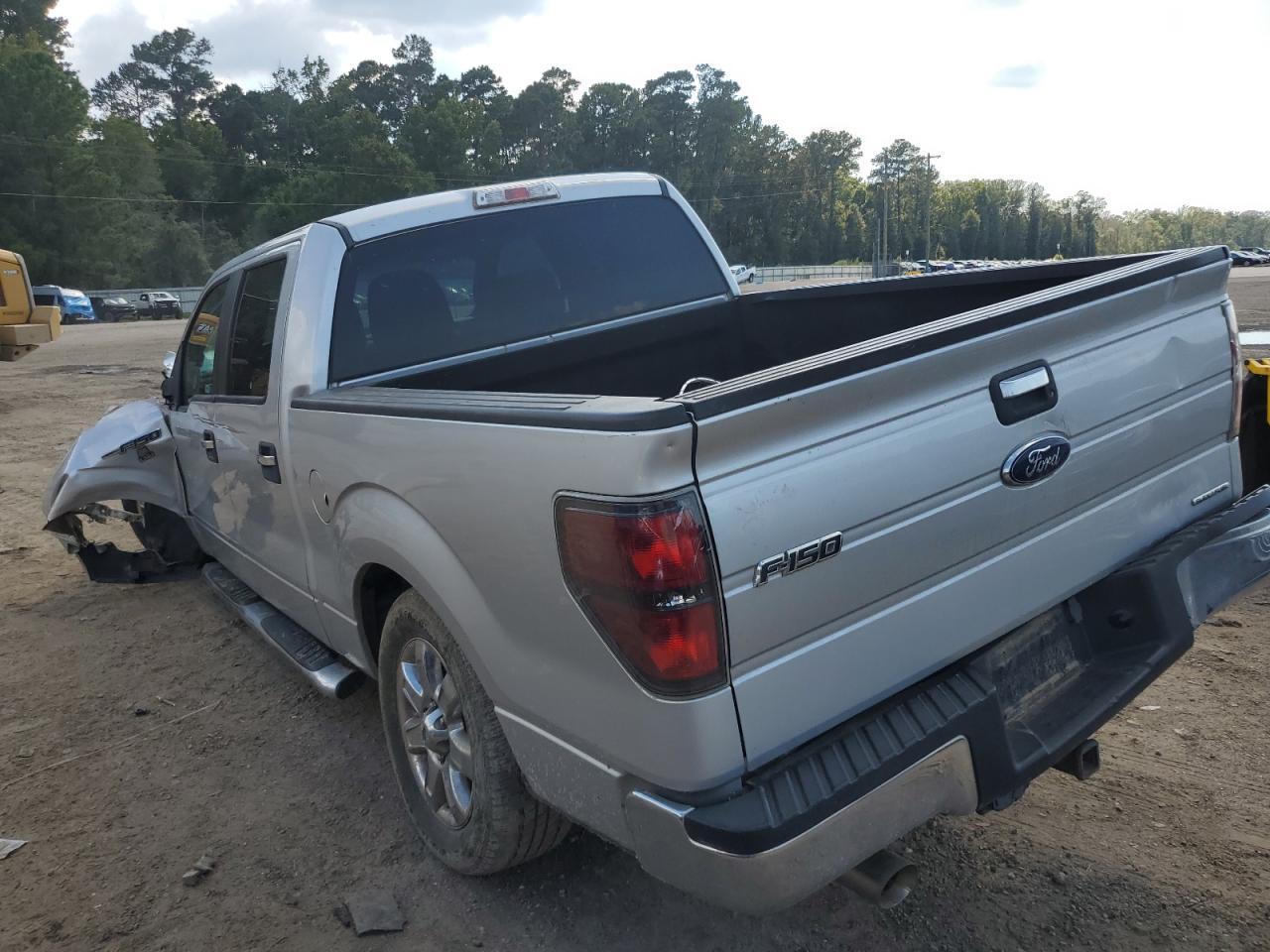 2013 Ford F150 Supercrew - Фото 2