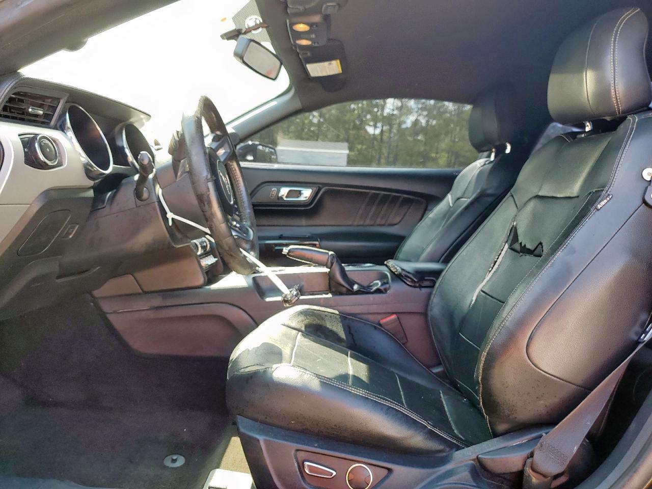 2015 Ford Mustang - Image 7