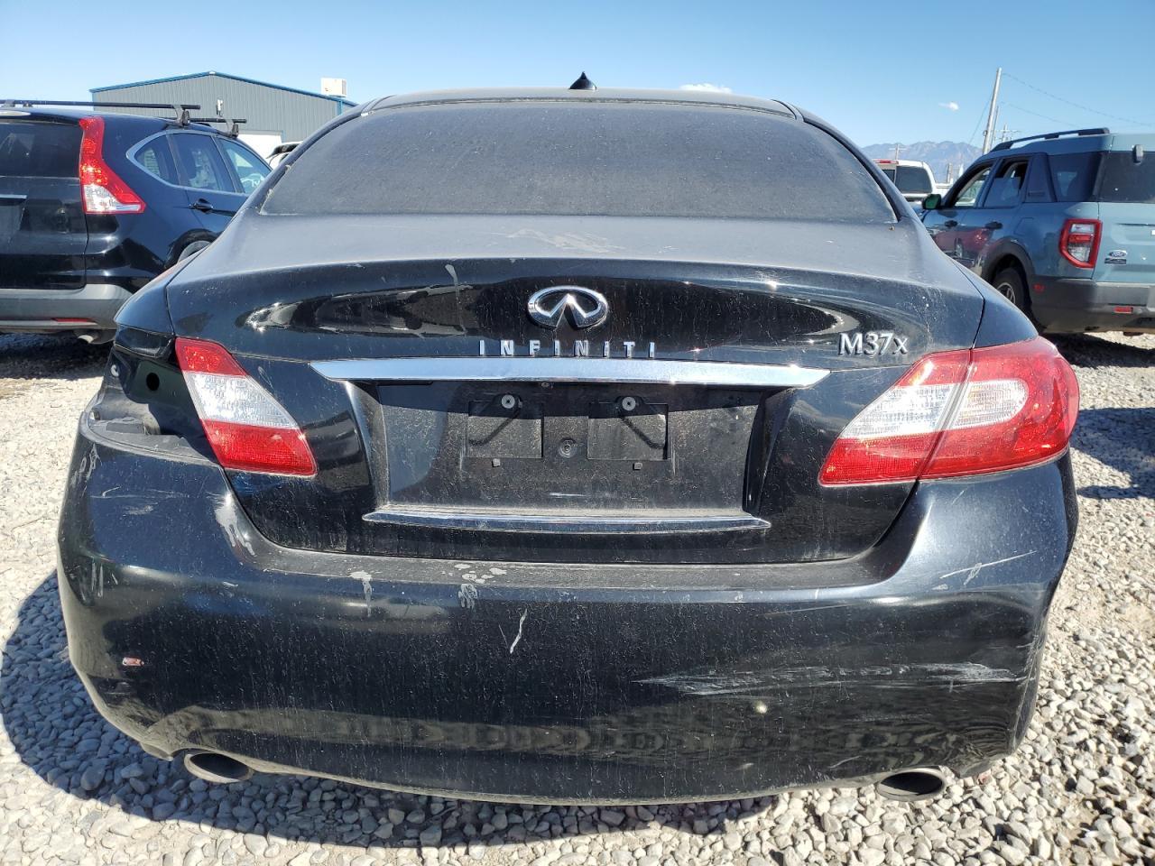 2011 Infiniti M37 X - Фото 6