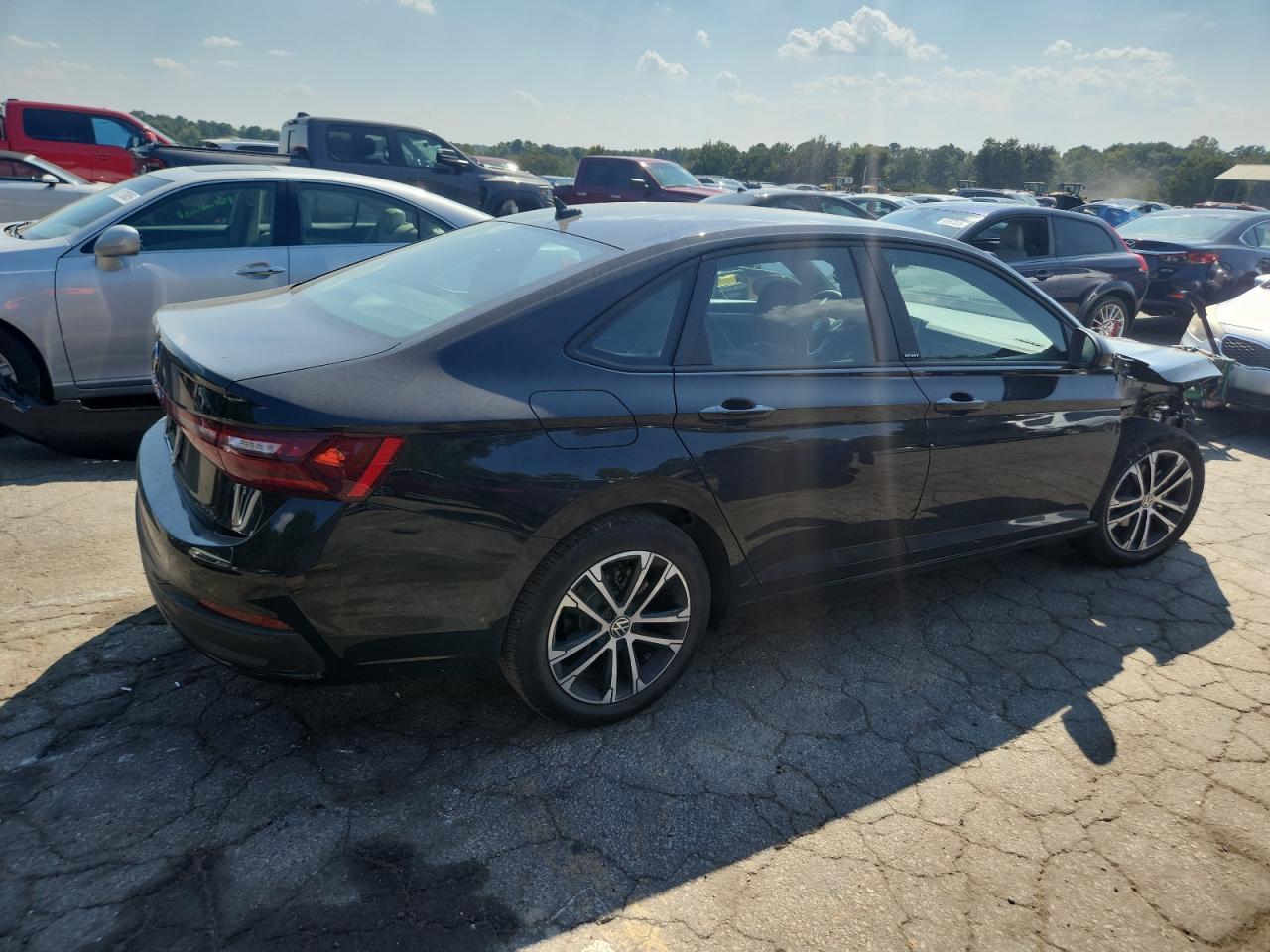 2025 Volkswagen Jetta Sport - Фото 3