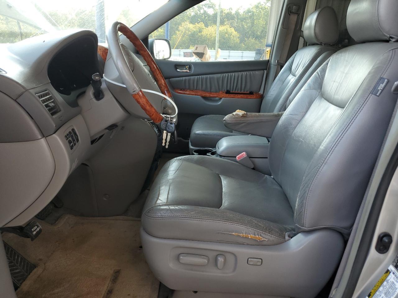 2006 Toyota Sienna Xle - Image 7