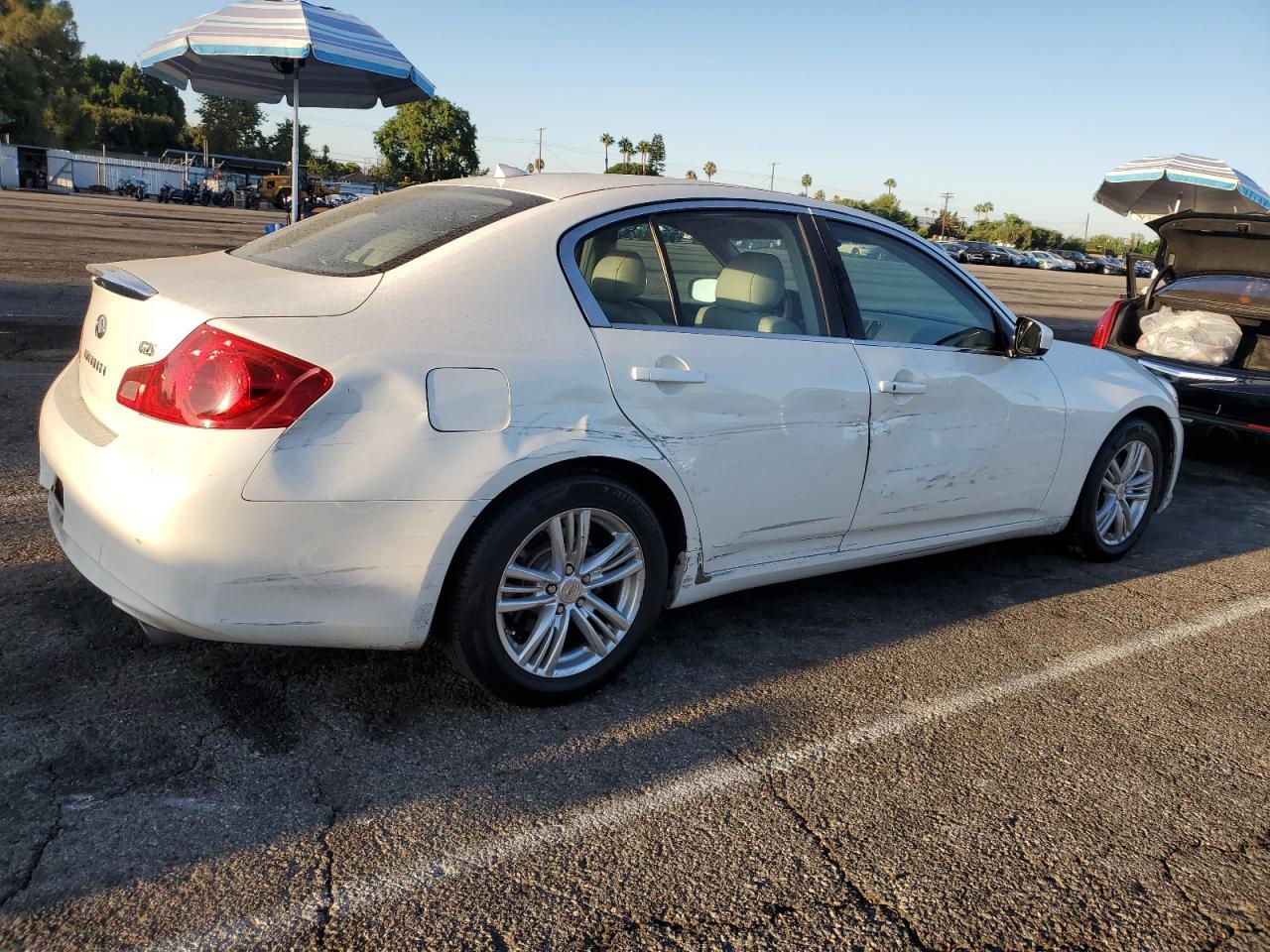 2011 Infiniti G25 Base - Image 3