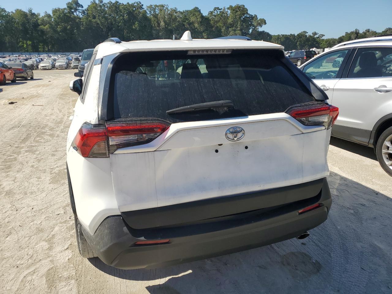 2020 Toyota Rav4 Xle - Image 6