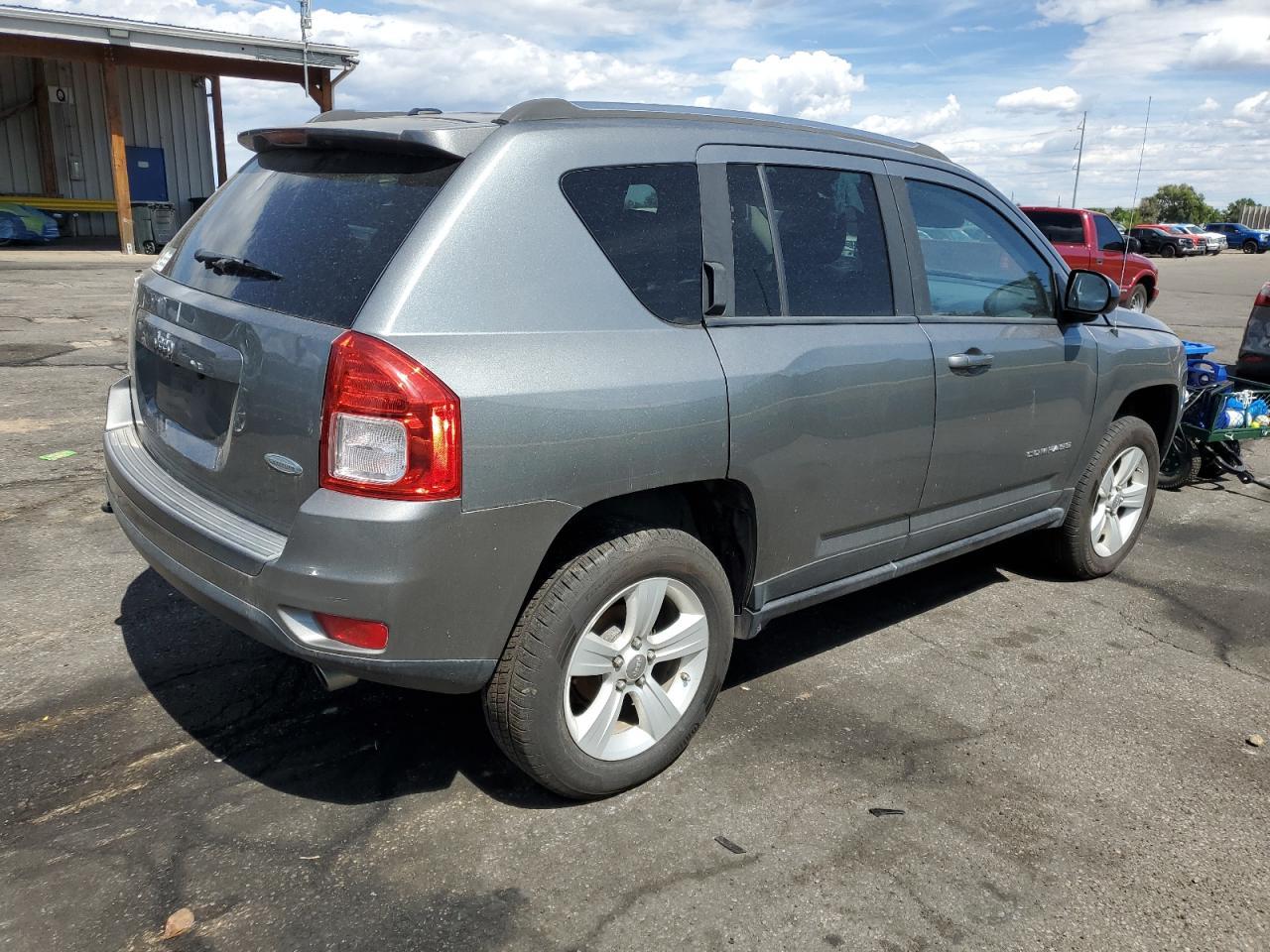 2013 Jeep Compass Latitude - Фото 3