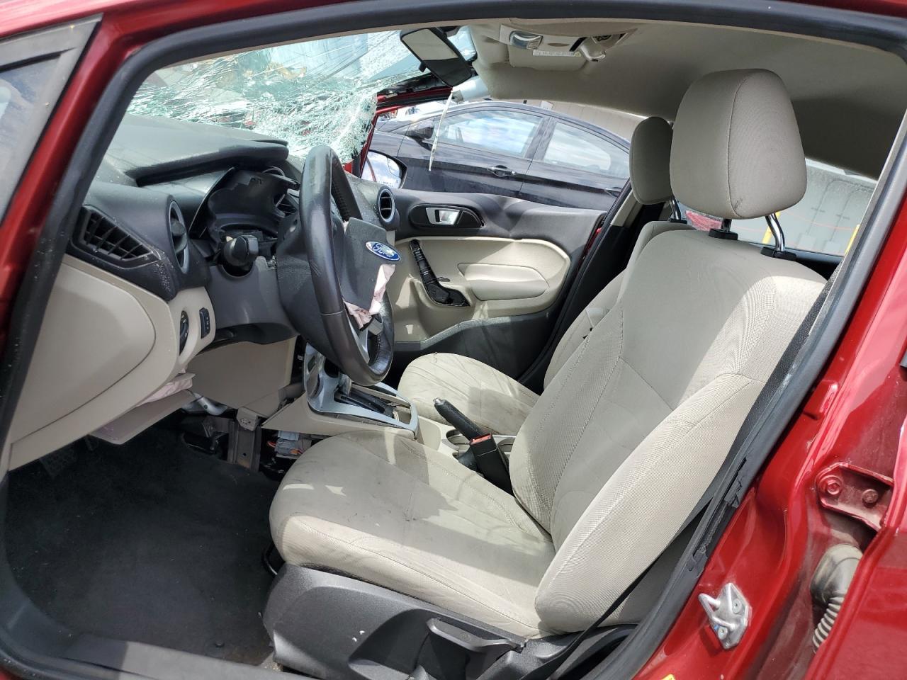 2016 Ford Fiesta Se - Фото 7