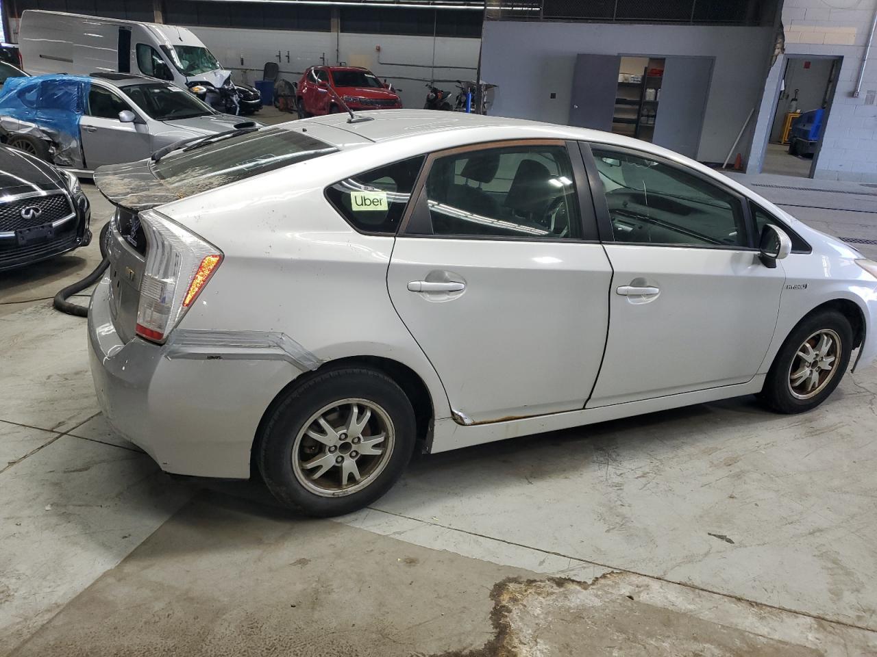 2011 Toyota Prius - Фото 3