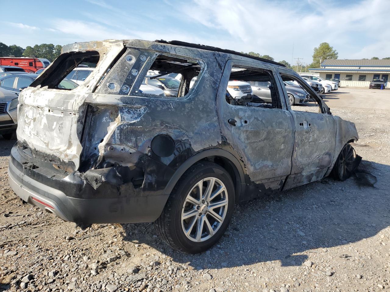 2017 Ford Explorer Limited - Image 3