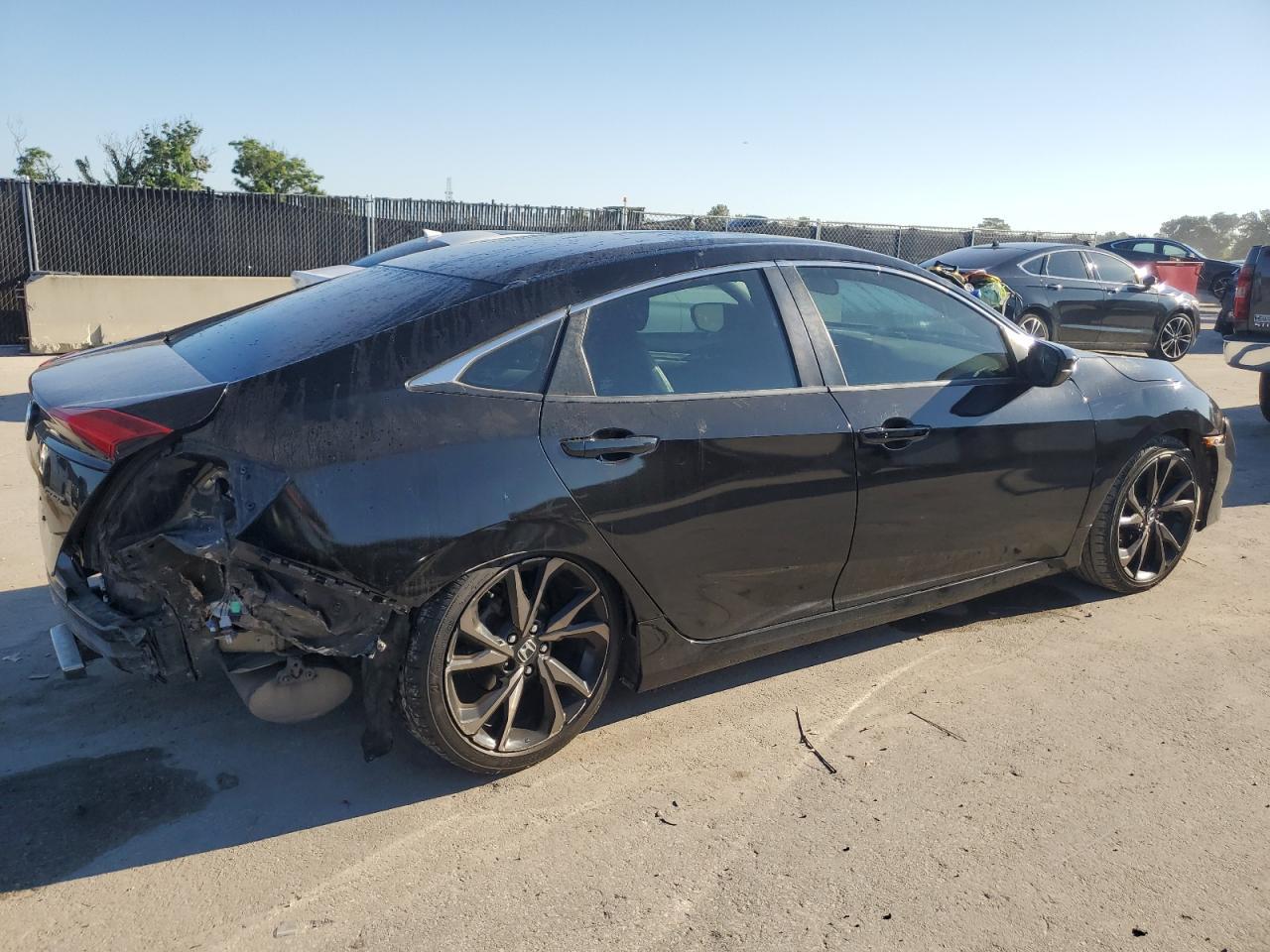 2020 Honda Civic Sport - Фото 3