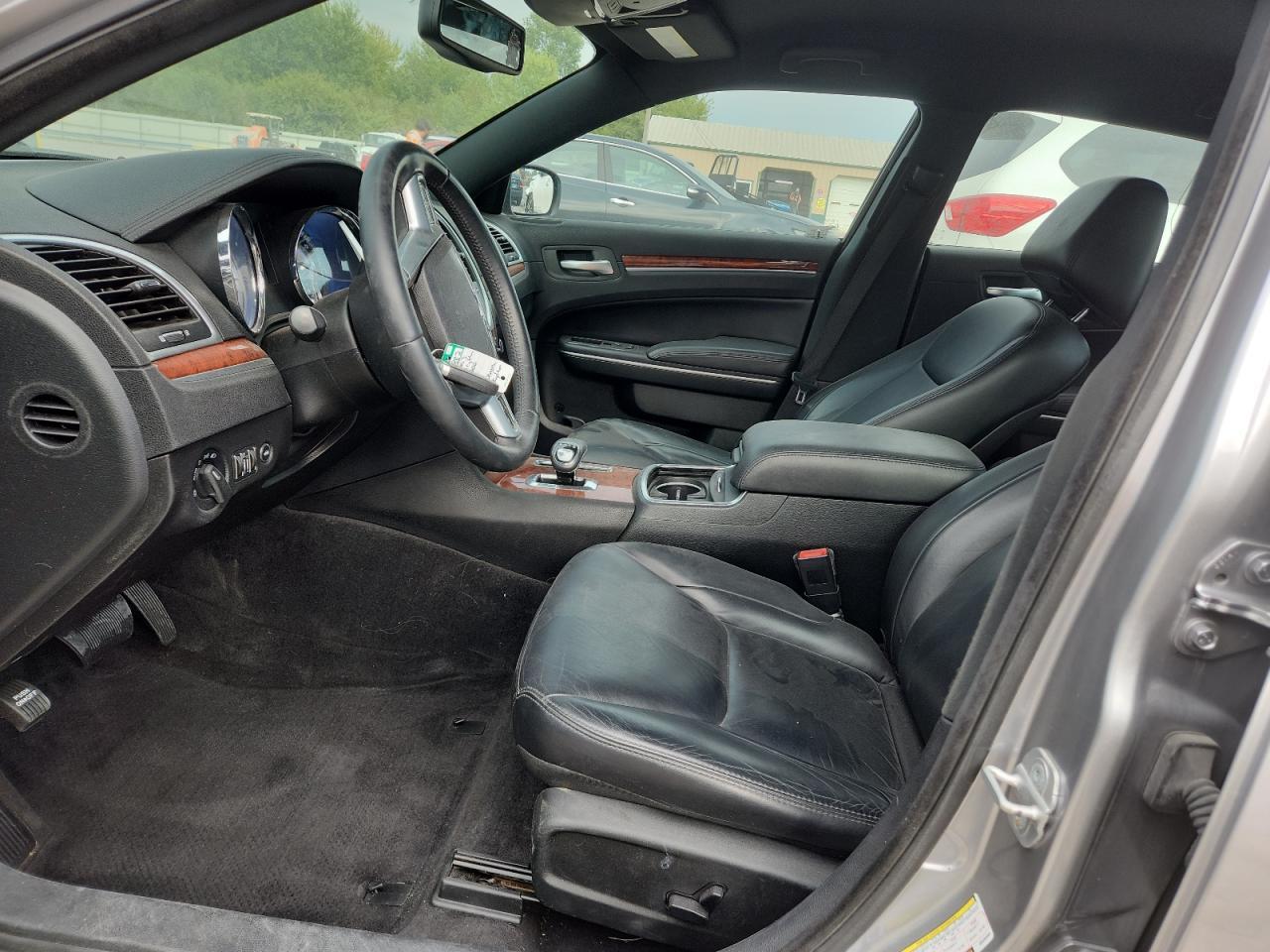 2013 Chrysler 300 - Фото 7