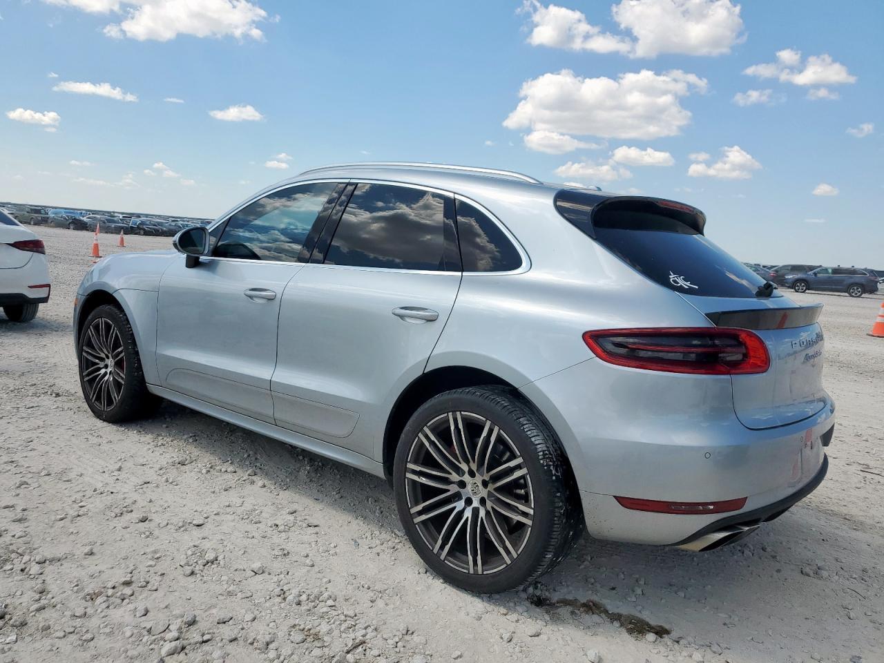 2016 Porsche Macan Turbo - Фото 2