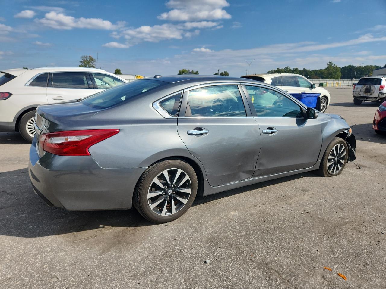 2018 Nissan Altima 2.5 - Image 3