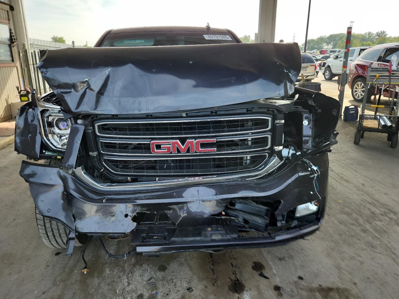 2015 GMC Yukon Sle - Image 5
