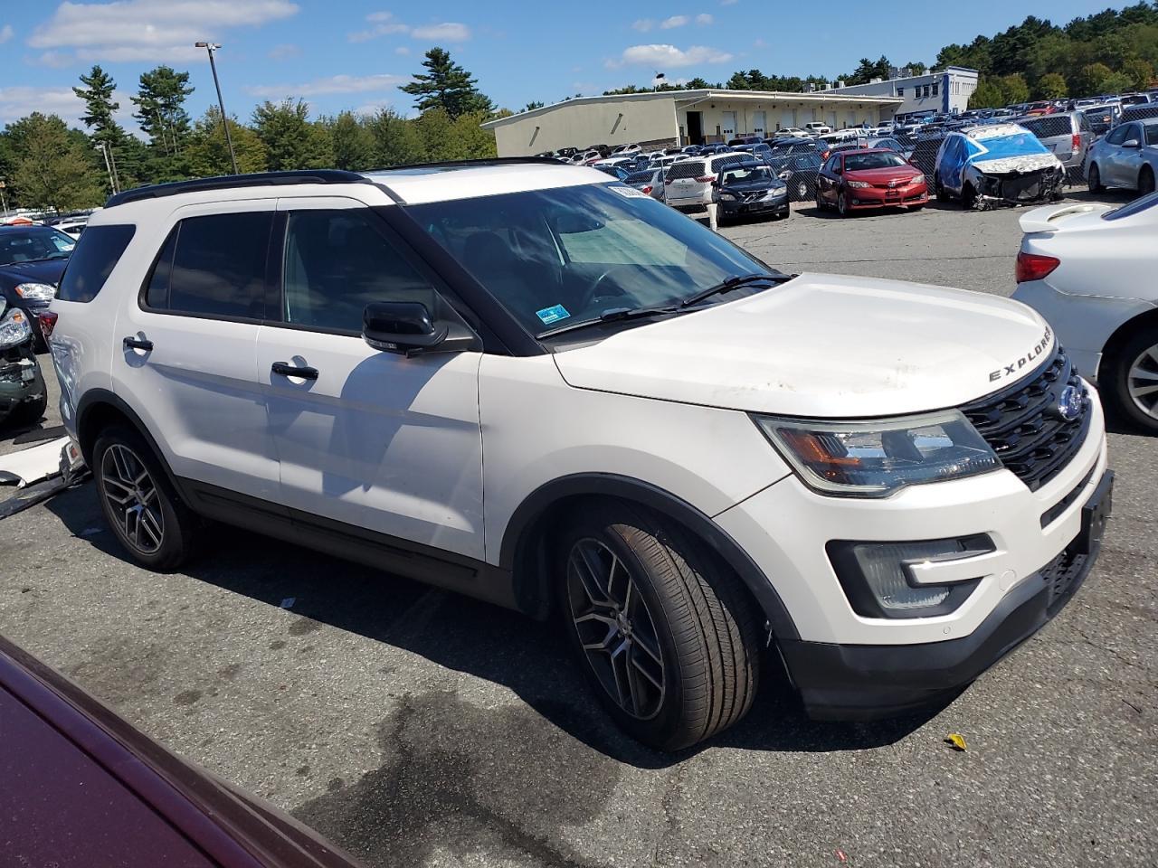 2016 Ford Explorer Sport - Image 4