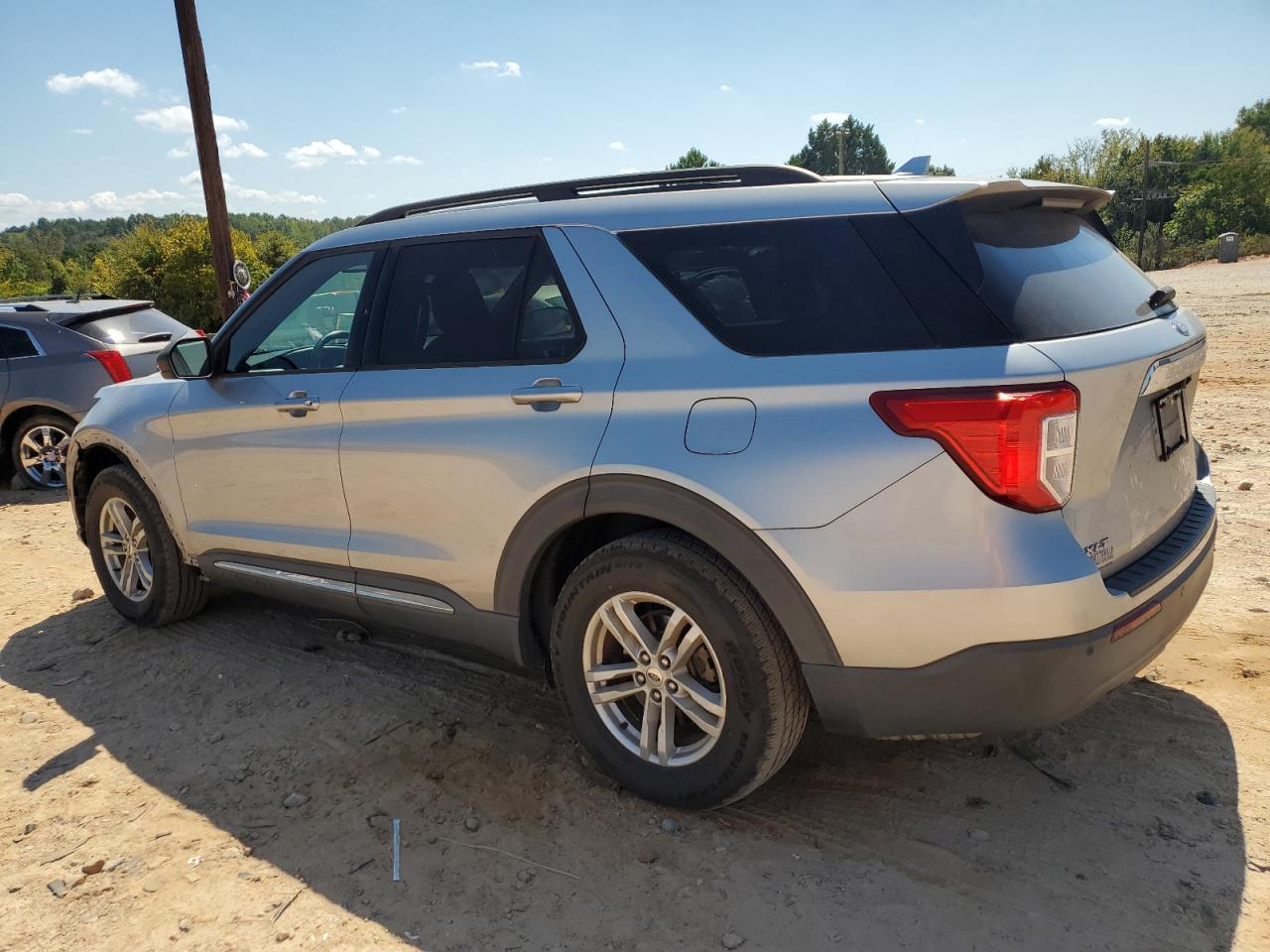 2020 Ford Explorer Xlt - Фото 2