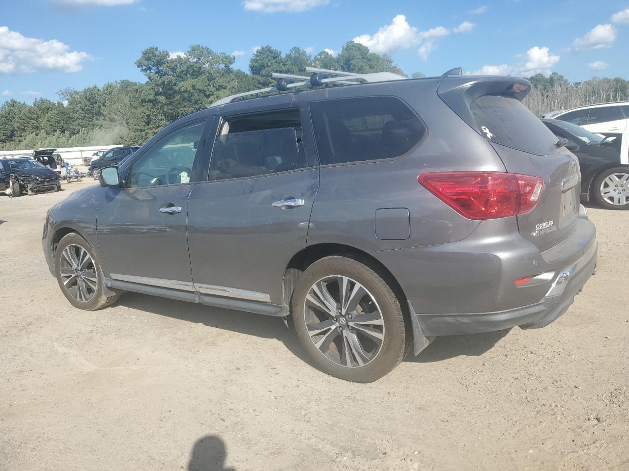 2019 Niss Pathfinder - Фото 2