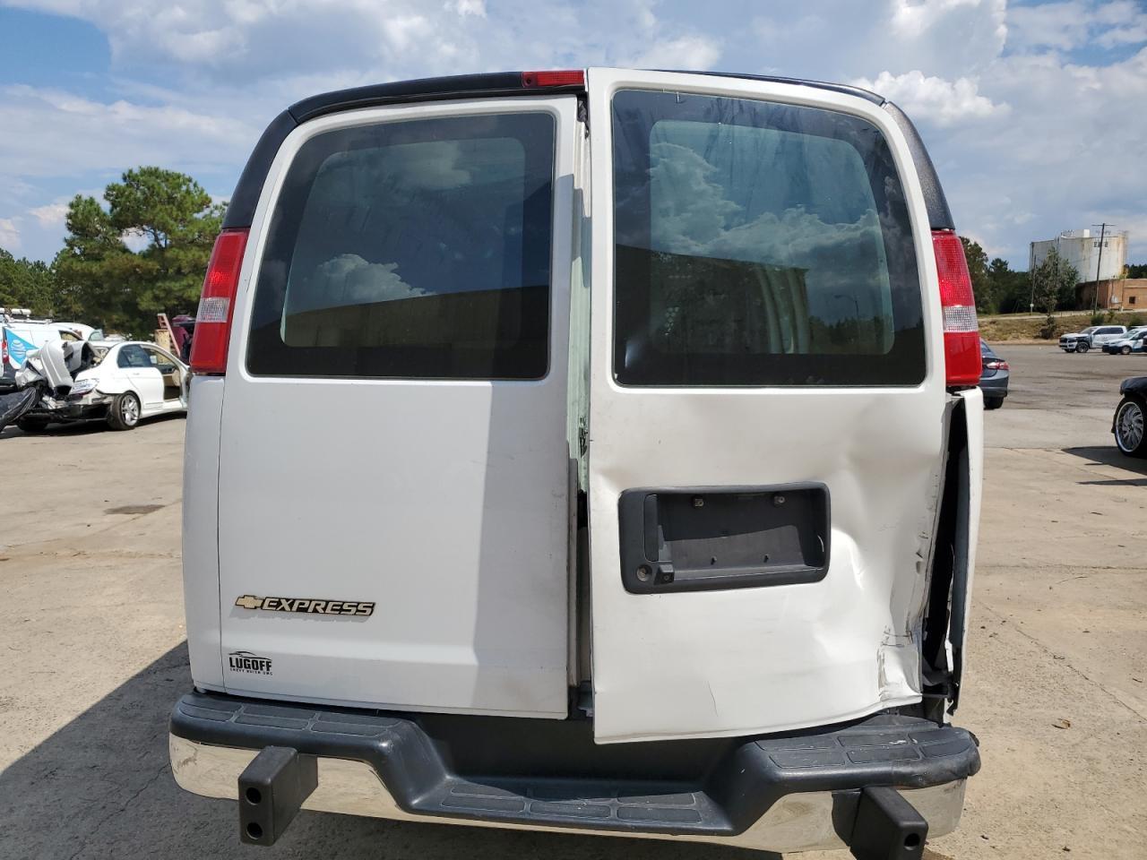 2019 Chevrolet Express G2500 - Фото 6