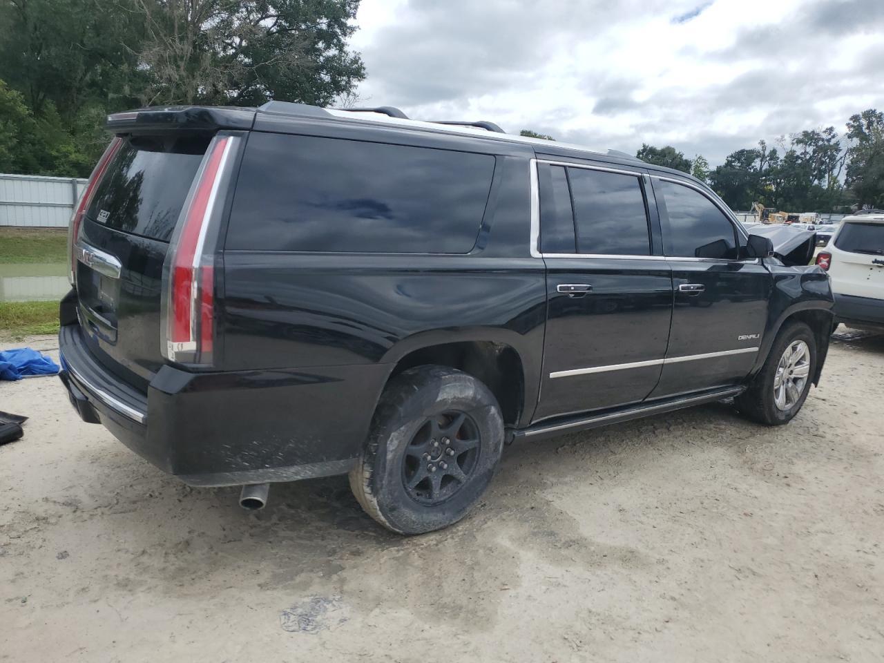 2015 GMC Yukon - Фото 3