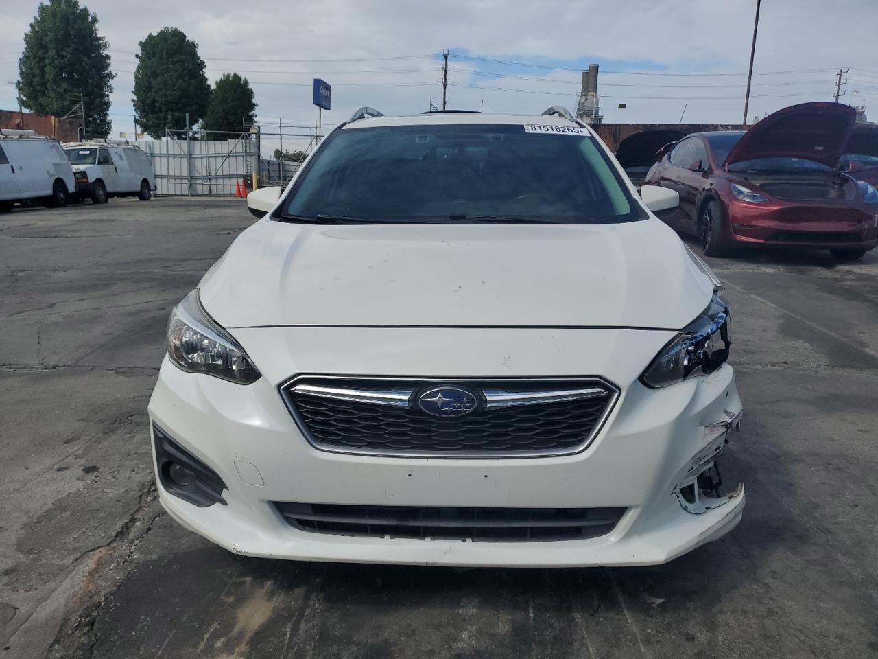 2017 Subaru Impreza Premium Plus - Фото 5